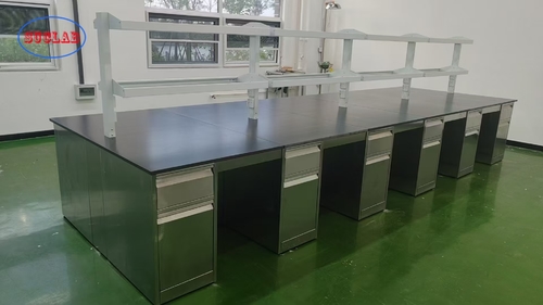 Op maat gemaakte roestvrijstalen laboratoriumbank voor de heer Elgine in de Filipijnen
