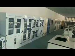 Een nadere blik: op maat gemaakte laboratoriummeubilairfabrikanten in staalmateriaal voor chemisch laboratorium